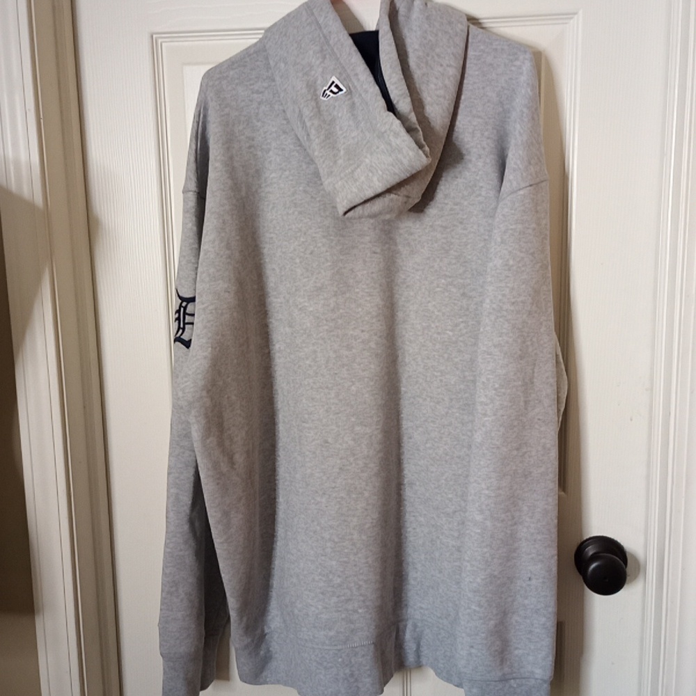 New Era Gray Athletic Sweatshirt Detroit Tigers 2XLT - Picture 7 of 8